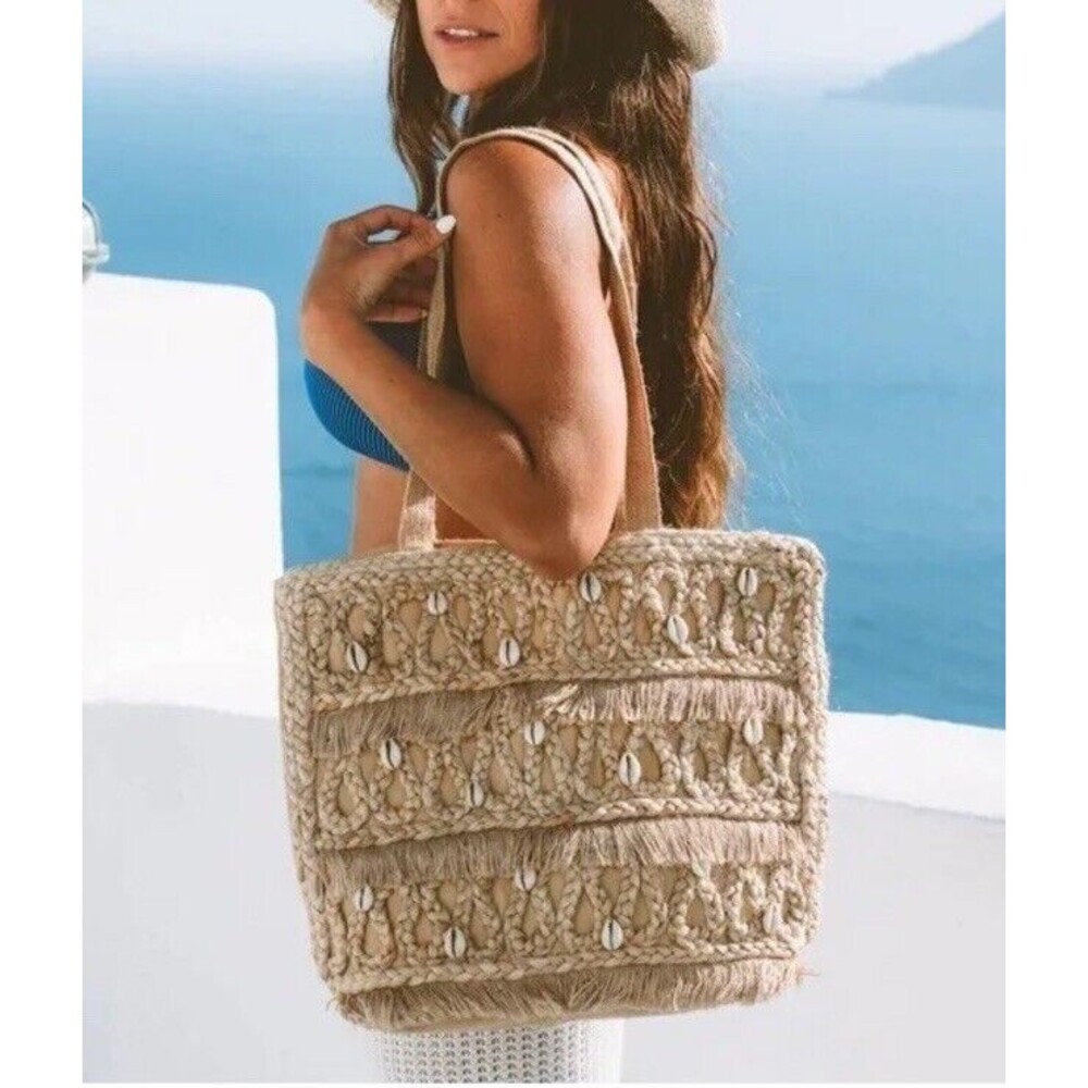 $149 Retail Salt + Umber ISLA Jute & Cowrie Shell Seashell Fringe Tote Bag - Picture 2 of 8